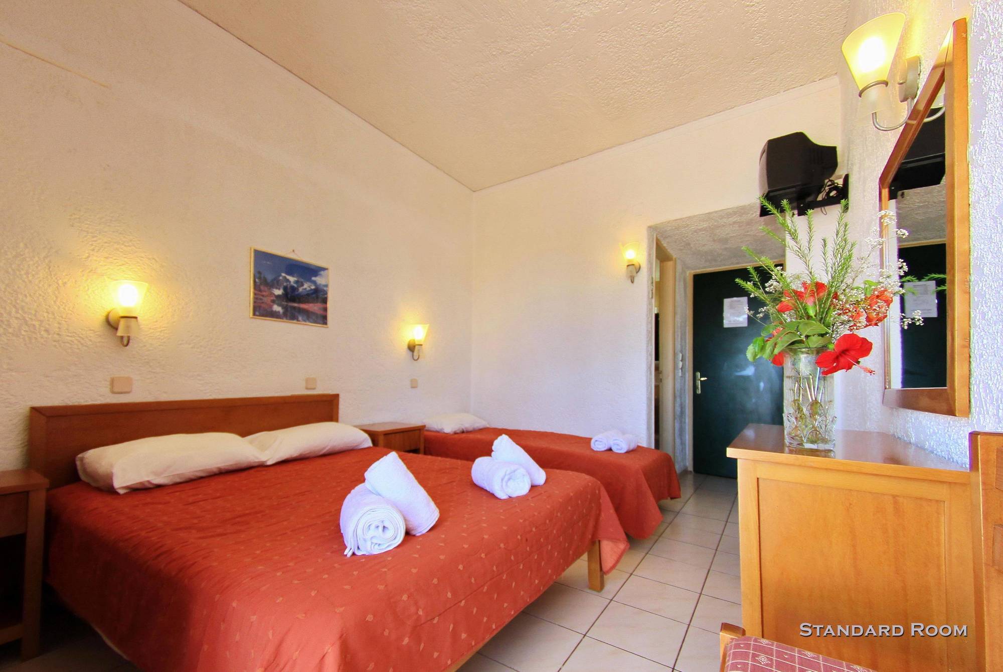 Despo Hotel Kato Gouves Exteriör bild